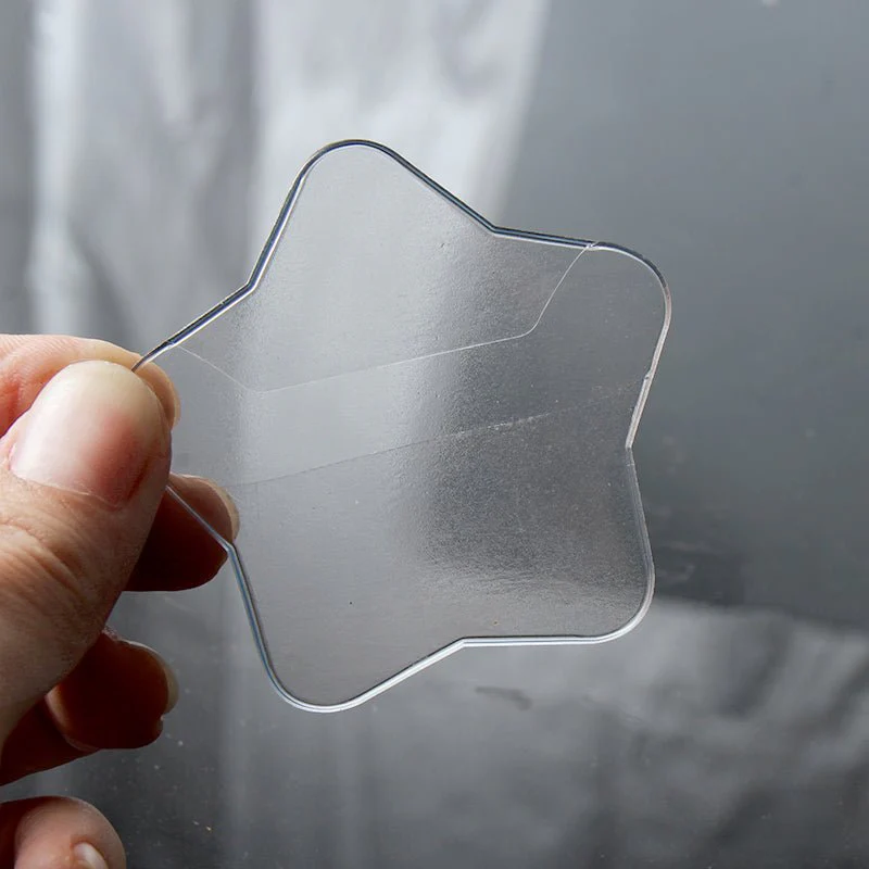 Heart-shaped Multi-sided Badge Cases - Image 3