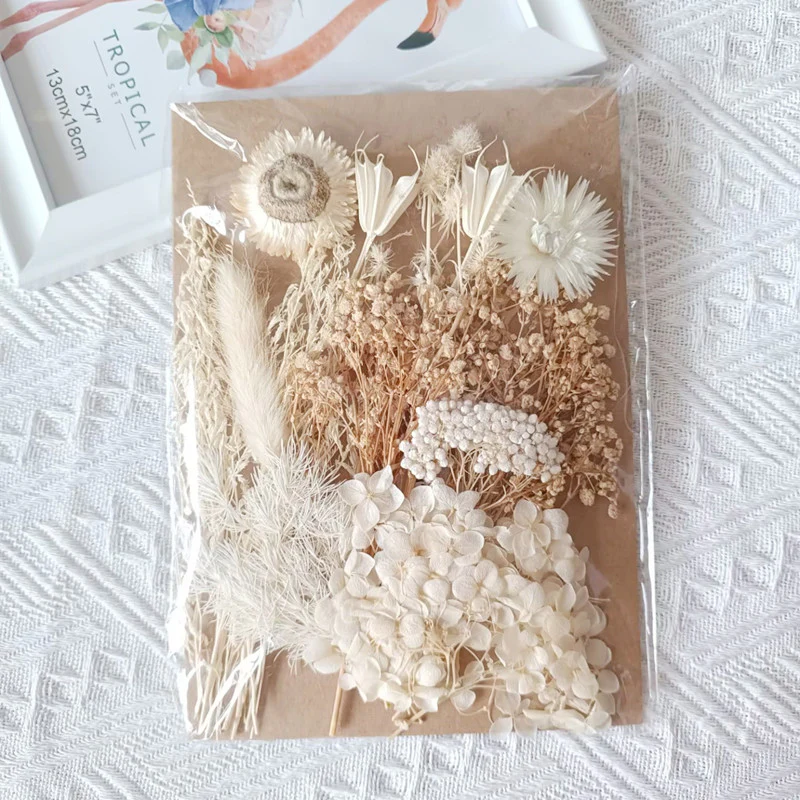 Ita Bag Decoration - Dried Flowers - Image 11