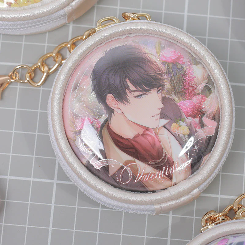 Small Round Can Badge Protective Pouch - Image 9